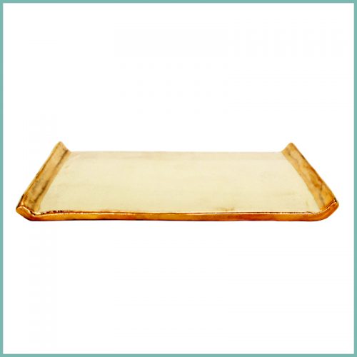 Rechteckiges Tablett Creme mit goldfarbener Umrandung 15 x 23cm