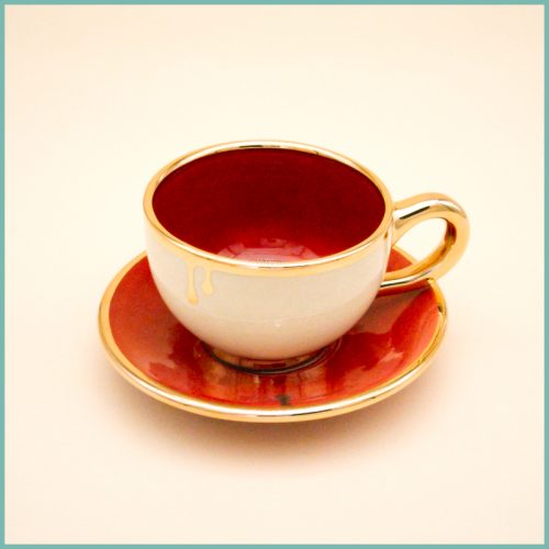 Tasse mit passender Untertasse klein | Creme Rot